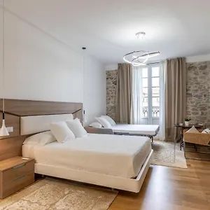 bb-plaza-nueva-8.bilbaohotelsspain.com/